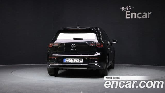 Volkswagen Гольф 8세대 Prestige, 2025 4
