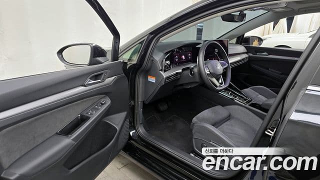 Volkswagen Гольф 8세대 Prestige, 2025 10