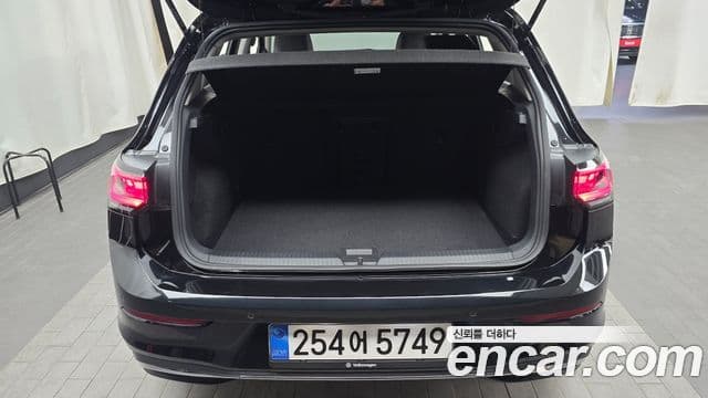Volkswagen Гольф 8세대 Prestige, 2025 20