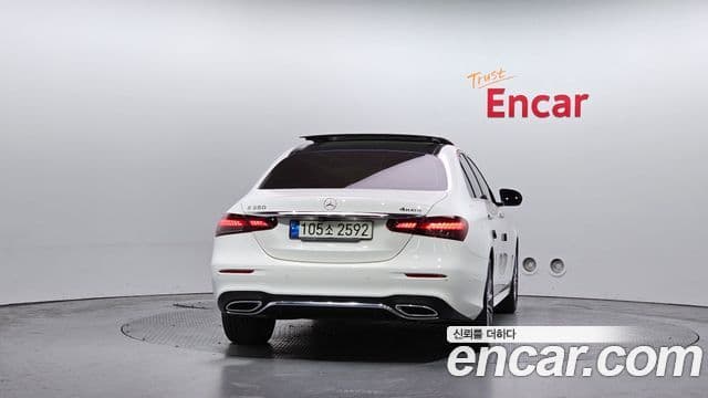 Mercedes-Benz E-класс W213 AMG Line, 2021 4