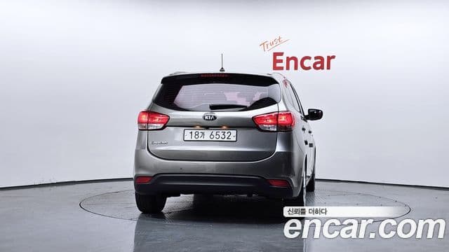 Kia All New Carens Prestige, 2015 4