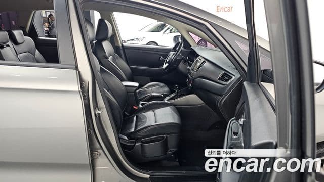 Kia All New Carens Prestige, 2015 11
