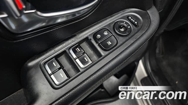 Kia All New Carens Prestige, 2015 17