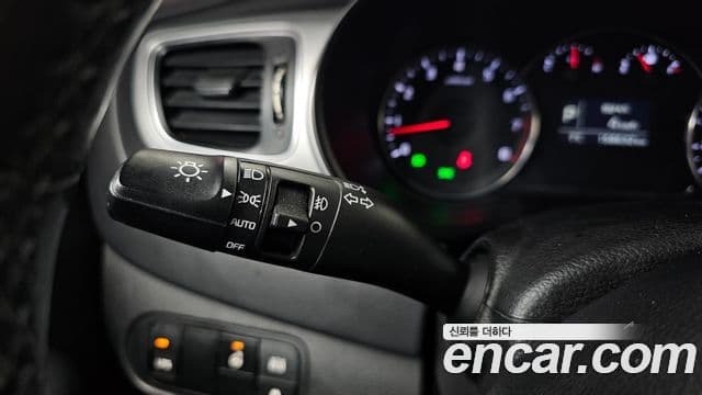 Kia All New Carens Prestige, 2015 18