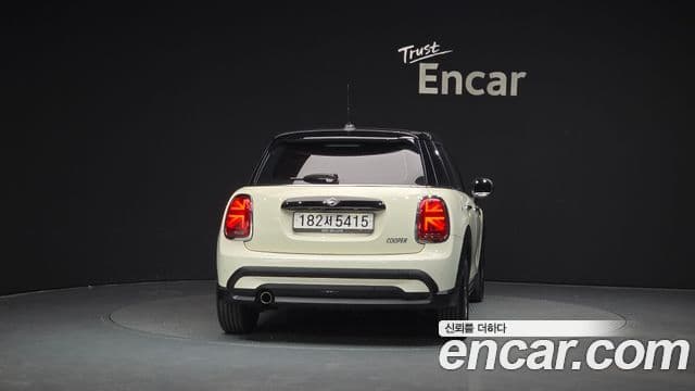 Mini Cooper 3세대, 2023 4