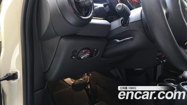 Mini Cooper 3세대, 2023 15