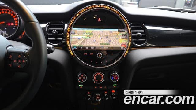 Mini Cooper 3세대, 2023 17