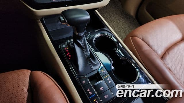 Kia The / новый New Carnival Noblesse, 2019 9