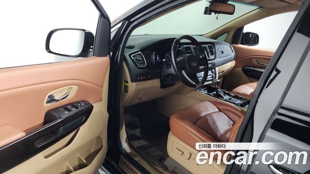 Kia The / новый New Carnival Noblesse, 2019 10