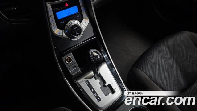 Hyundai Avante MD Premier, 2011 9