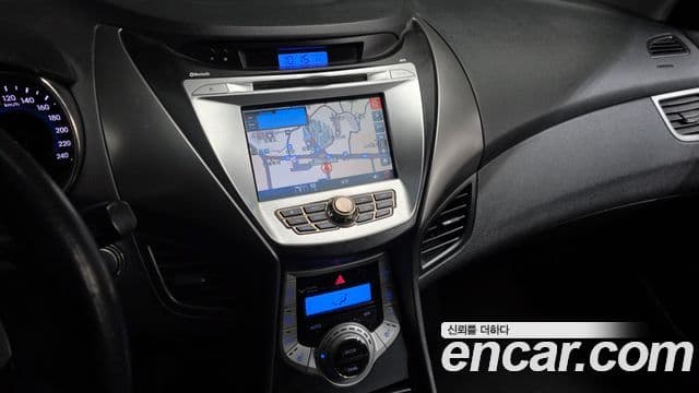 Hyundai Avante MD Premier, 2011 15