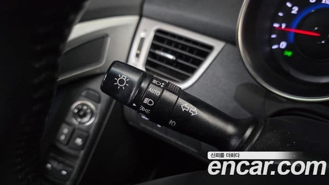 Hyundai Avante MD Premier, 2011 17