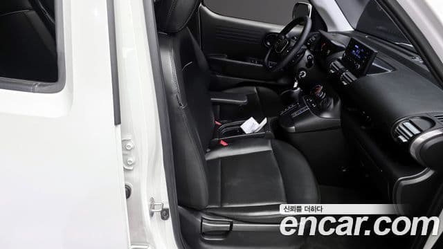 Hyundai Casper Smart, 2023 12