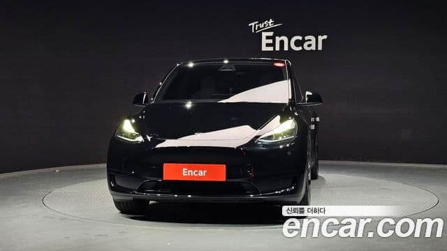 Tesla модель Y, 2024 3