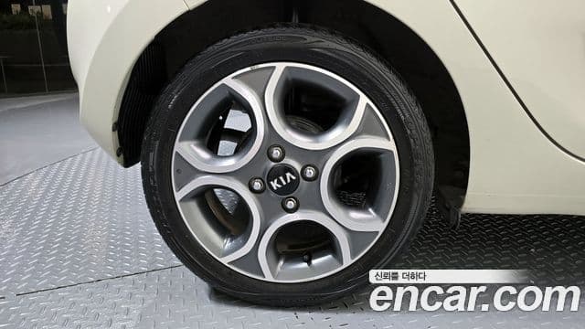 Kia All New Morning Luxury, 2015 все фото