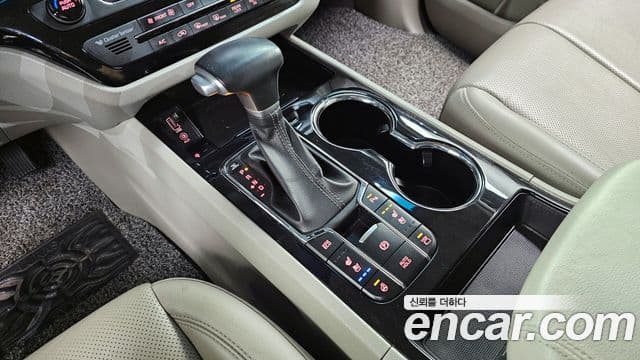 Kia The / новый New Carnival Special, 2020 9