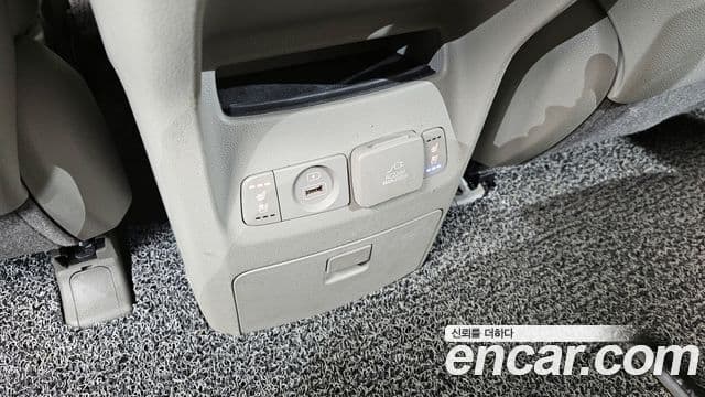 Kia The / новый New Carnival Special, 2020 19