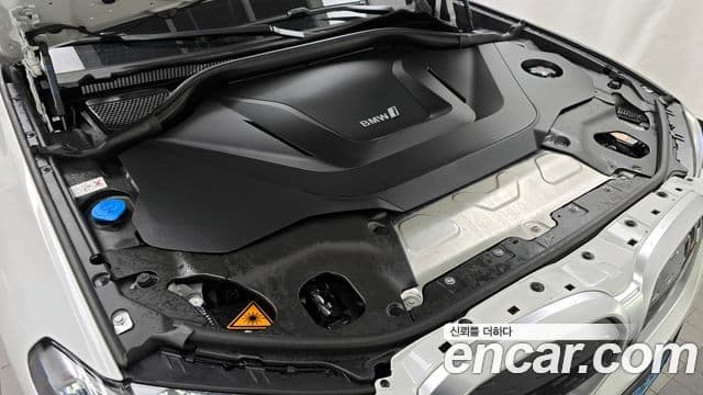 BMW iX3 M Sport, 2025 6