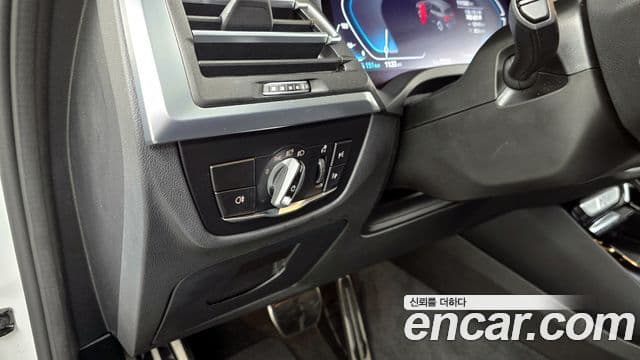 BMW iX3 M Sport, 2025 16