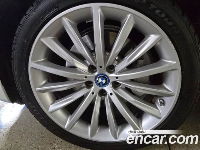 BMW 5시리즈 (G30) Luxury, 2023 все фото