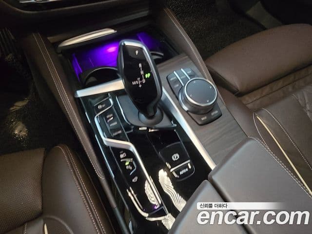 BMW 5시리즈 (G30) Luxury, 2023 9