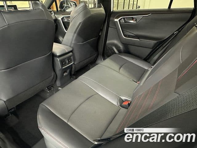Toyota RAV4 5세대 2.5 4WD PHEV XSE, 2025 11