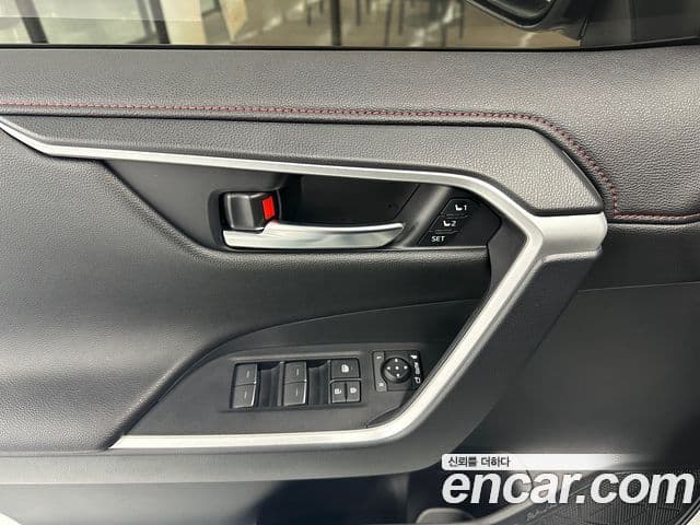 Toyota RAV4 5세대 2.5 4WD PHEV XSE, 2025 13