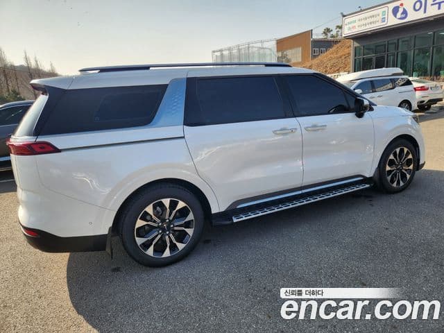 Kia Carnival 4세대 Signature, 2022 3