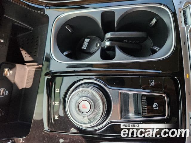 Kia Carnival 4세대 Signature, 2022 11