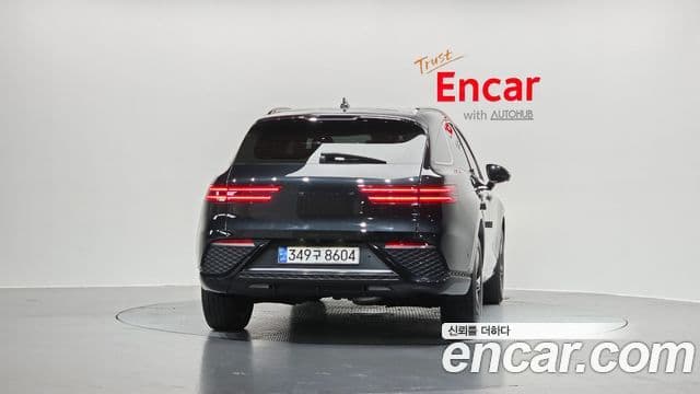 Genesis GV70, 2021 4