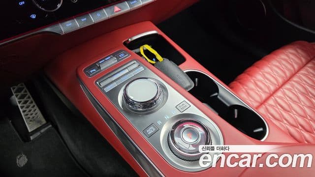 Genesis GV70, 2021 9