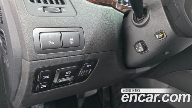 Hyundai Equus(новый кузов / новое поколение) Luxury, 2012 13