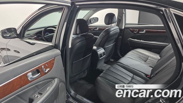 Hyundai Equus(новый кузов / новое поколение) Luxury, 2012 18