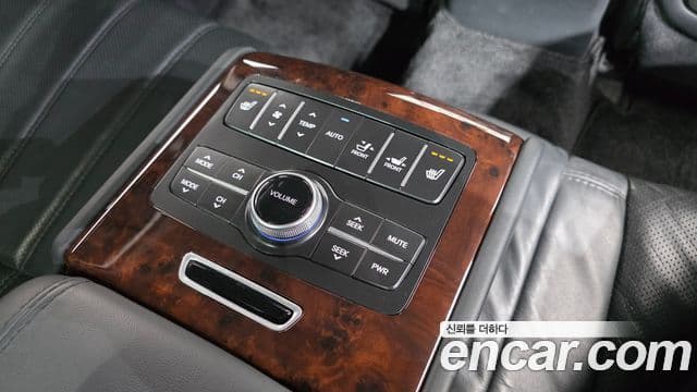 Hyundai Equus(новый кузов / новое поколение) Luxury, 2012 19