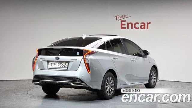 Toyota 프리우스 4세대 1.8 S, 2018 2