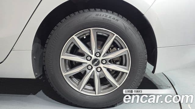 Toyota 프리우스 4세대 1.8 S, 2018 все фото