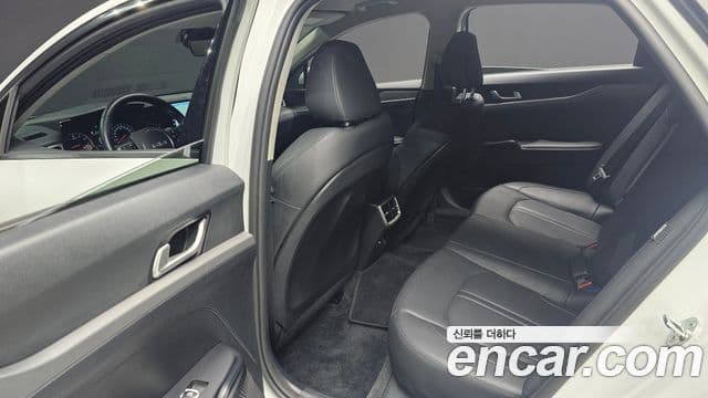 Kia K5 3세대 Trendy, 2023 17