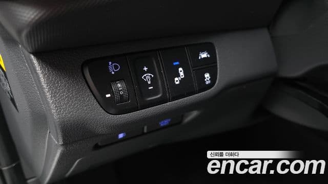 Hyundai The / новый New Ioniq гибрид N, 2020 17