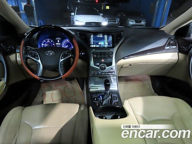 Hyundai Grandeur HG Modern, 2015 7