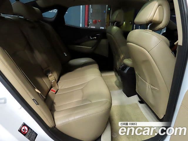 Hyundai Grandeur HG Modern, 2015 11