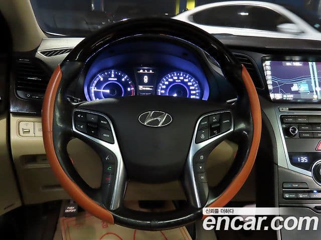 Hyundai Grandeur HG Modern, 2015 16