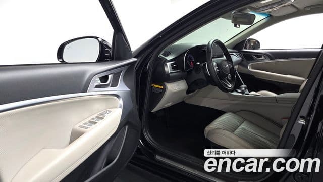 Genesis G70 Elite, 2020 11