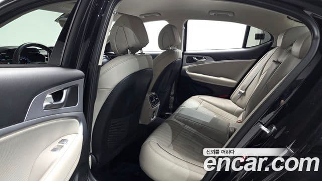 Genesis G70 Elite, 2020 12