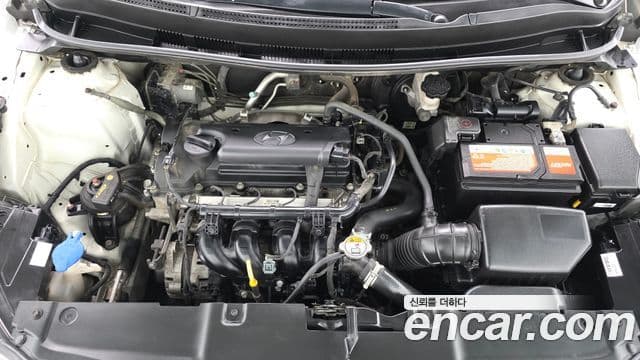 Hyundai Accent(новый кузов / новое поколение) Modern, 2015 6