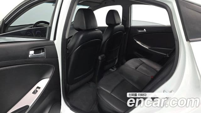 Hyundai Accent(новый кузов / новое поколение) Modern, 2015 11