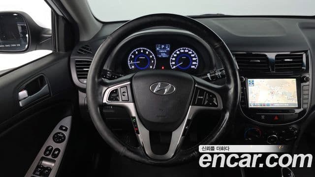 Hyundai Accent(новый кузов / новое поколение) Modern, 2015 14