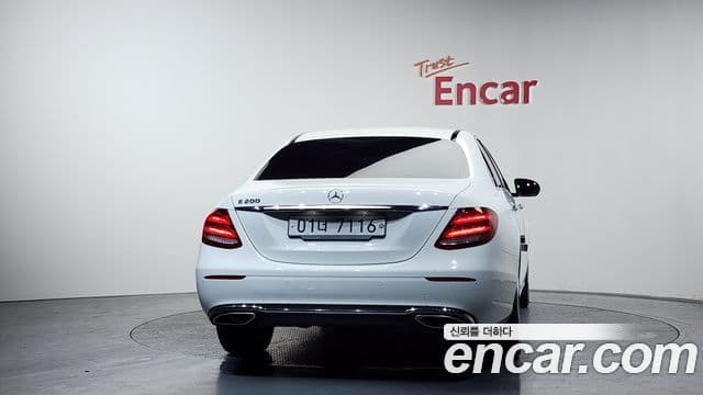 Mercedes-Benz E-класс W213 Avantgarde, 2017 4