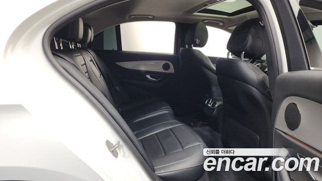 Mercedes-Benz E-класс W213 Avantgarde, 2017 12