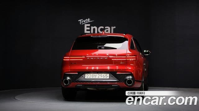 Genesis GV70, 2024 4