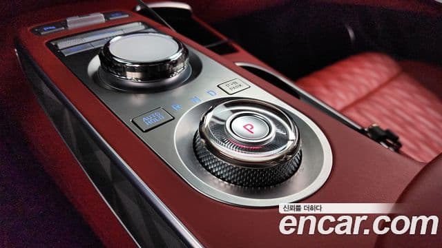 Genesis GV70, 2024 9